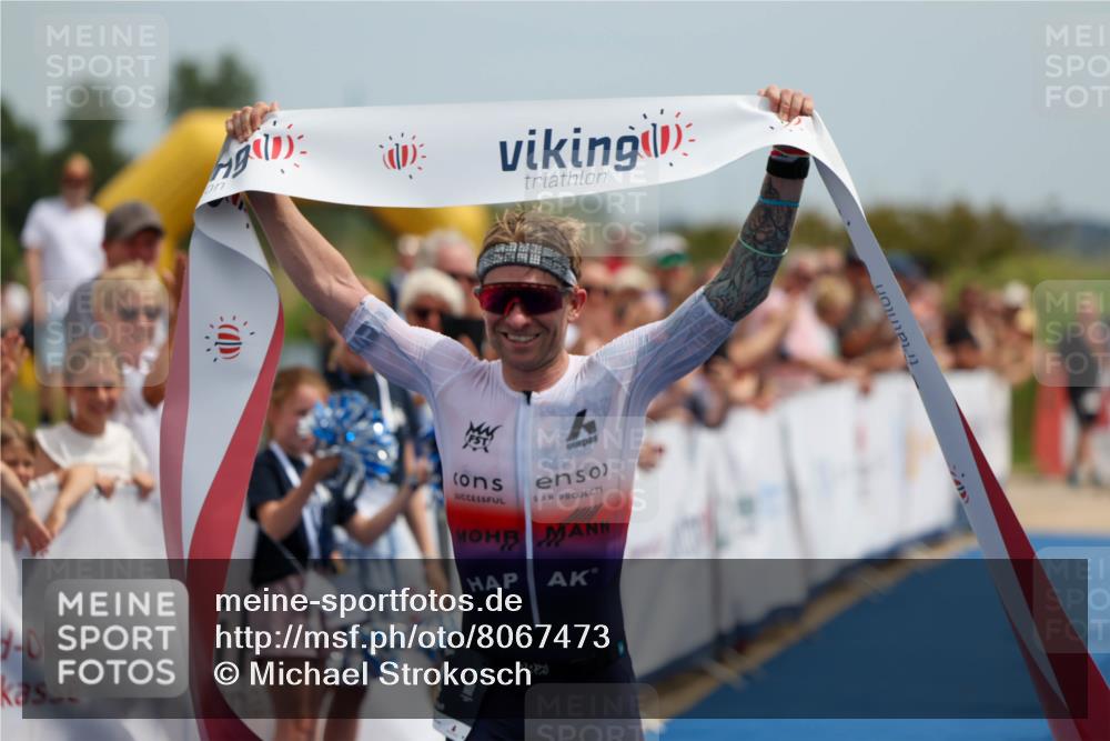 22.06.2025 - Viking Triathlon Michael Strokosch http://msf.ph/oto/8067473 22.06.2025 13:47:07 Ziel 4 meine-sportfotos.de
