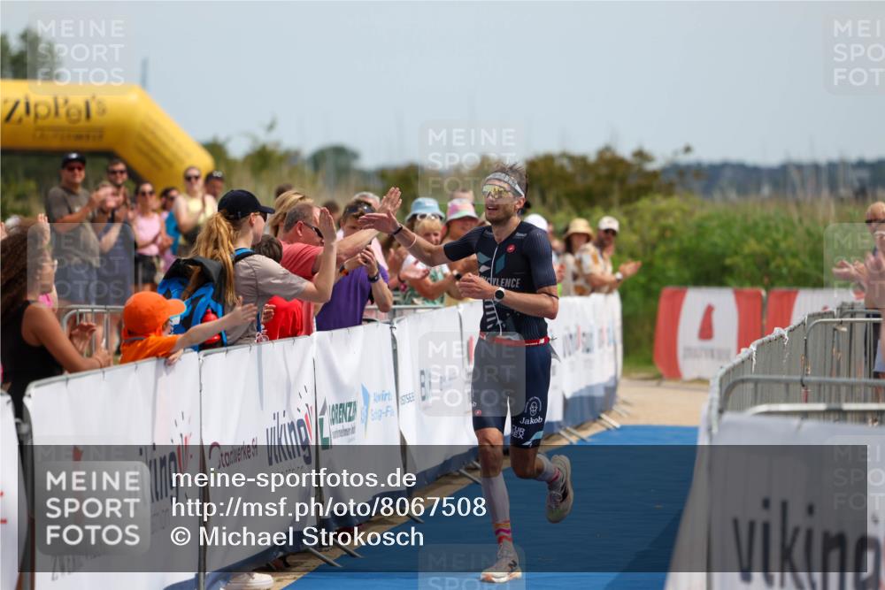 22.06.2025 - Viking Triathlon Michael Strokosch http://msf.ph/oto/8067508 22.06.2025 14:03:23 Ziel 557 meine-sportfotos.de
