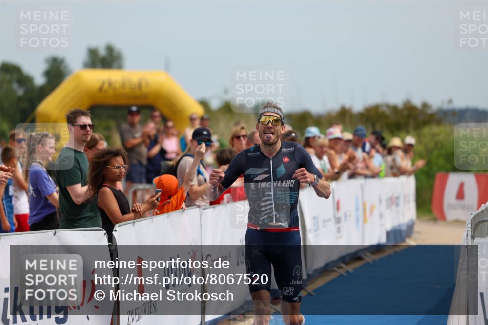 22.06.2025 - Viking Triathlon Michael Strokosch http://msf.ph/oto/8067520 22.06.2025 14:03:25 Ziel 557 meine-sportfotos.de