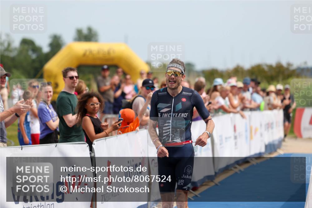 22.06.2025 - Viking Triathlon Michael Strokosch http://msf.ph/oto/8067524 22.06.2025 14:03:25 Ziel 557 meine-sportfotos.de