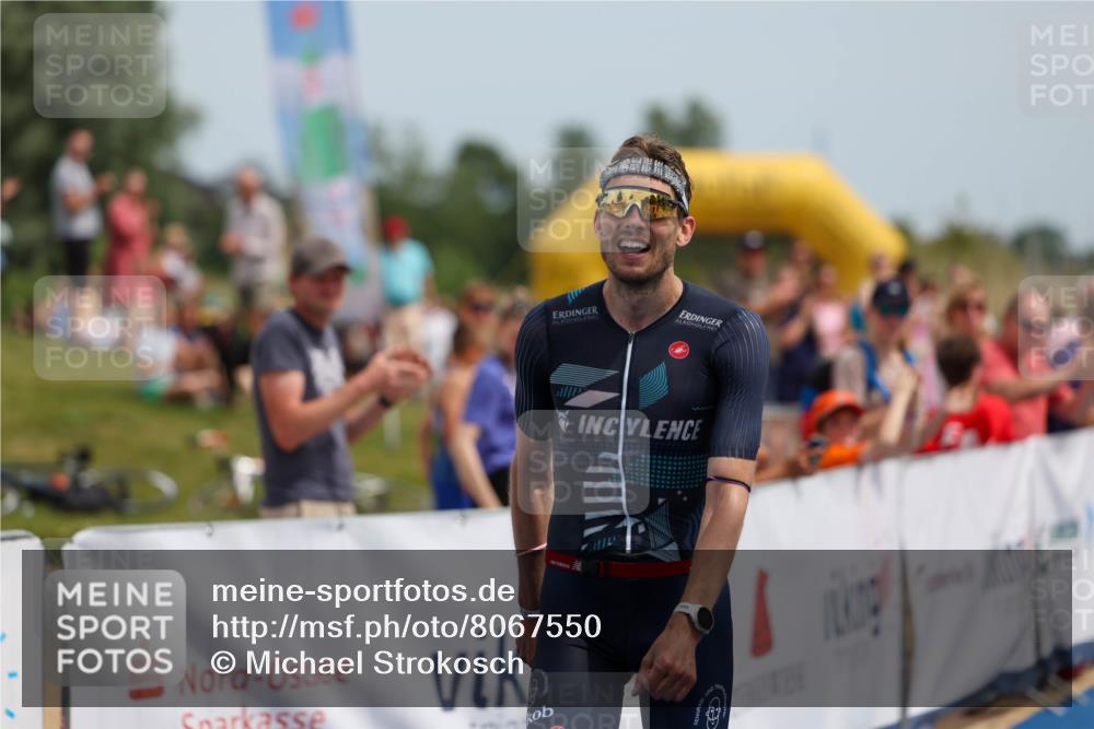 22.06.2025 - Viking Triathlon Michael Strokosch http://msf.ph/oto/8067550 22.06.2025 14:03:28 Ziel 557 meine-sportfotos.de