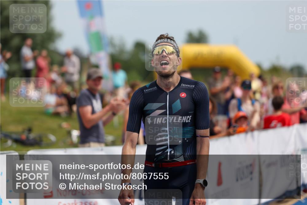 22.06.2025 - Viking Triathlon Michael Strokosch http://msf.ph/oto/8067555 22.06.2025 14:03:28 Ziel 557 meine-sportfotos.de