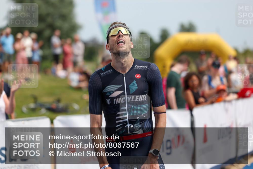 22.06.2025 - Viking Triathlon Michael Strokosch http://msf.ph/oto/8067567 22.06.2025 14:03:29 Ziel 557 meine-sportfotos.de