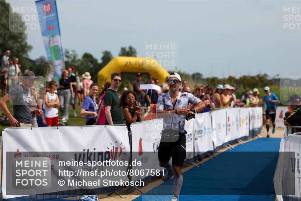 22.06.2025 - Viking Triathlon Michael Strokosch http://msf.ph/oto/8067581 22.06.2025 14:04:17 Ziel 1, 414 meine-sportfotos.de