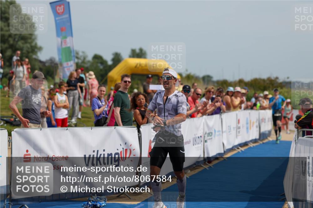 22.06.2025 - Viking Triathlon Michael Strokosch http://msf.ph/oto/8067584 22.06.2025 14:04:17 Ziel 1, 414 meine-sportfotos.de