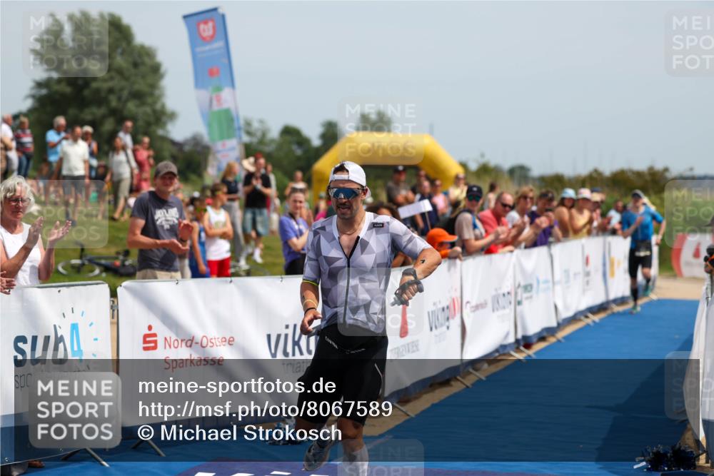 22.06.2025 - Viking Triathlon Michael Strokosch http://msf.ph/oto/8067589 22.06.2025 14:04:18 Ziel 1, 414 meine-sportfotos.de