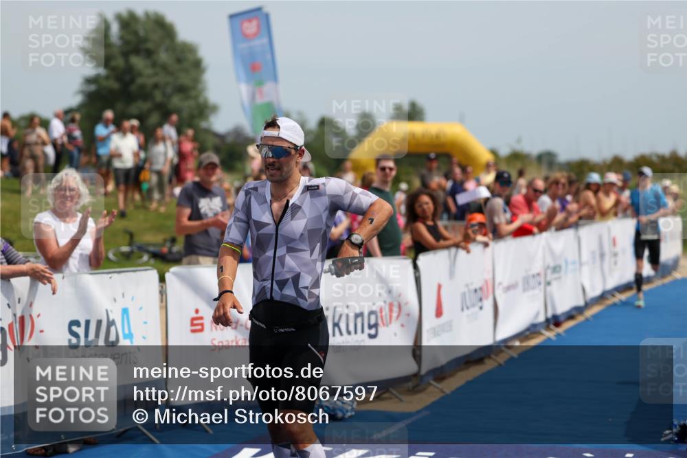 22.06.2025 - Viking Triathlon Michael Strokosch http://msf.ph/oto/8067597 22.06.2025 14:04:19 Ziel 1, 414 meine-sportfotos.de