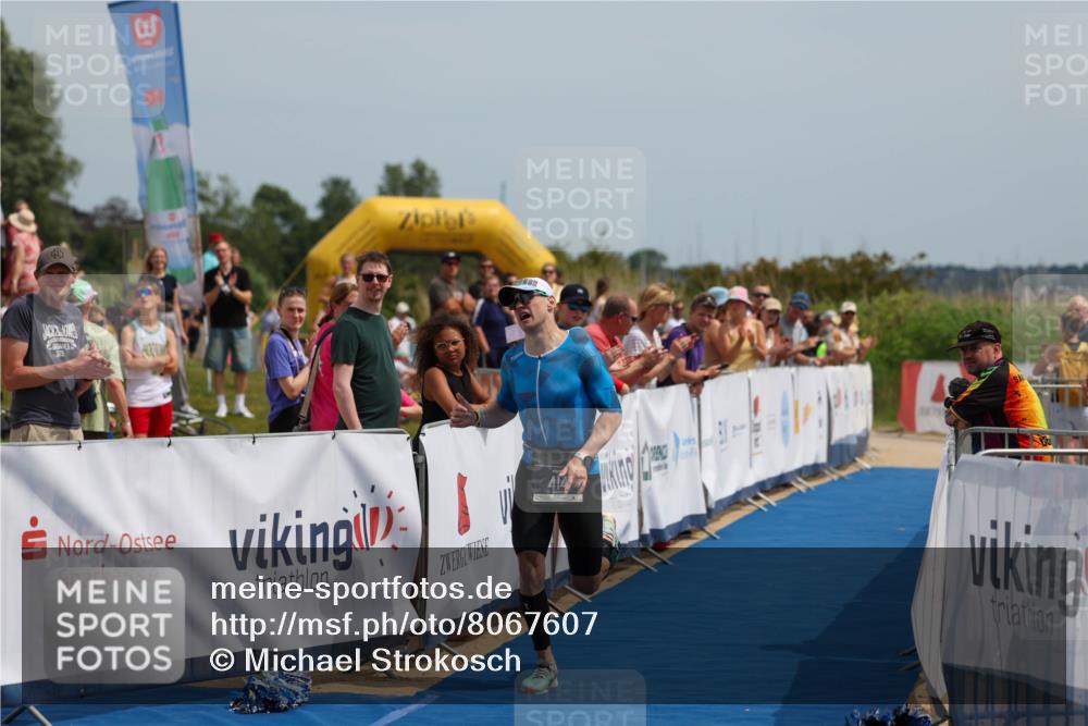 22.06.2025 - Viking Triathlon Michael Strokosch http://msf.ph/oto/8067607 22.06.2025 14:04:21 Ziel 1, 414 meine-sportfotos.de