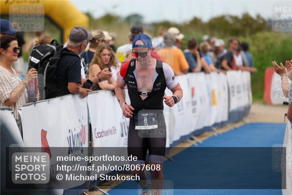 22.06.2025 - Viking Triathlon Michael Strokosch http://msf.ph/oto/8067608 22.06.2025 15:02:51 Ziel 8 meine-sportfotos.de