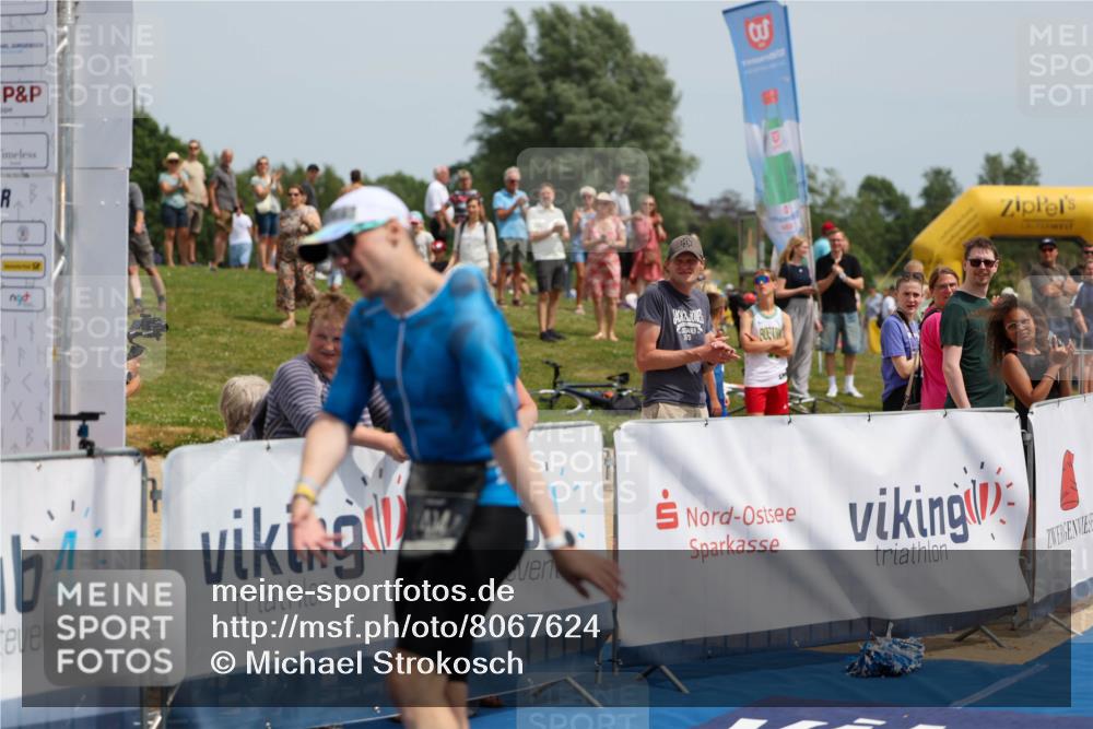 22.06.2025 - Viking Triathlon Michael Strokosch http://msf.ph/oto/8067624 22.06.2025 14:04:23 Ziel 1, 414 meine-sportfotos.de