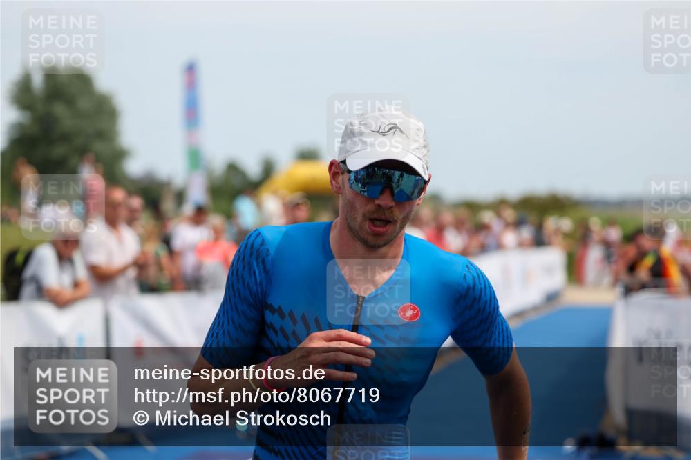 22.06.2025 - Viking Triathlon Michael Strokosch http://msf.ph/oto/8067719 22.06.2025 14:12:31 Ziel 45 meine-sportfotos.de