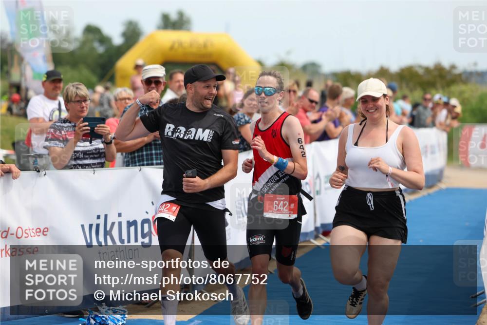 22.06.2025 - Viking Triathlon Michael Strokosch http://msf.ph/oto/8067752 22.06.2025 14:13:28 Ziel 661 meine-sportfotos.de