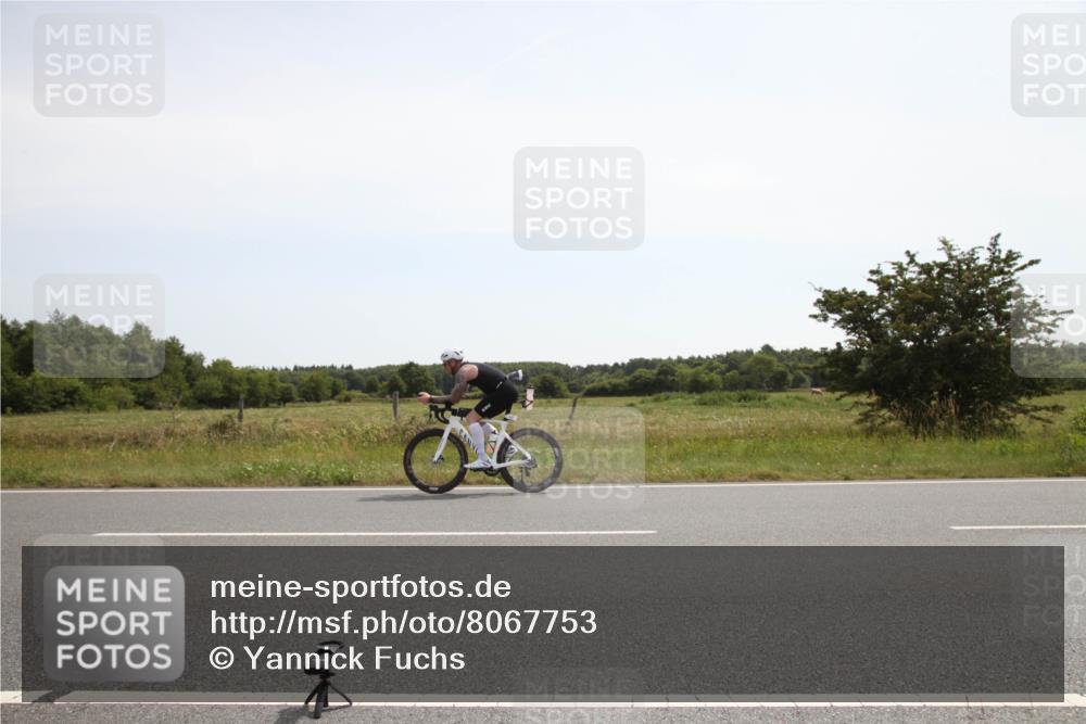 22.06.2025 - Viking Triathlon Yannick Fuchs http://msf.ph/oto/8067753 22.06.2025 11:56:22 Radfahren 442, 493, 647 meine-sportfotos.de