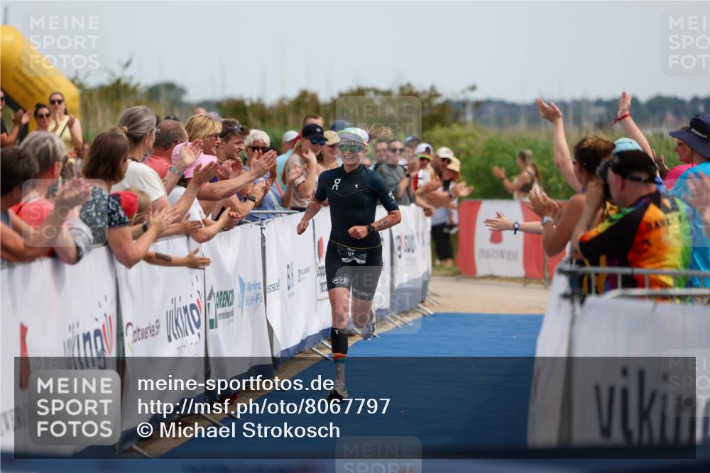 22.06.2025 - Viking Triathlon Michael Strokosch http://msf.ph/oto/8067797 22.06.2025 14:13:43 Ziel 15 meine-sportfotos.de