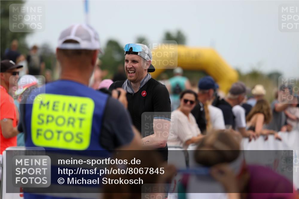 22.06.2025 - Viking Triathlon Michael Strokosch http://msf.ph/oto/8067845 22.06.2025 15:04:55 Ziel 187 meine-sportfotos.de