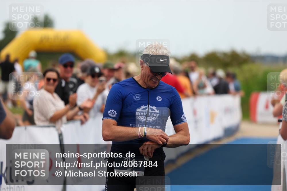 22.06.2025 - Viking Triathlon Michael Strokosch http://msf.ph/oto/8067884 22.06.2025 15:05:16 Ziel 214 meine-sportfotos.de