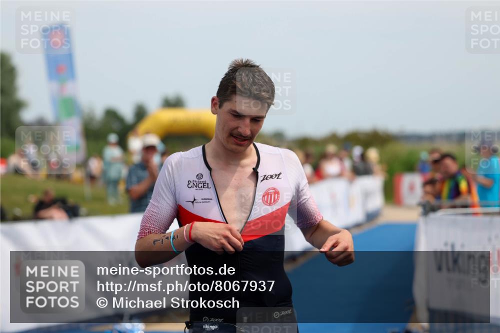 22.06.2025 - Viking Triathlon Michael Strokosch http://msf.ph/oto/8067937 22.06.2025 14:16:50 Ziel 178 meine-sportfotos.de