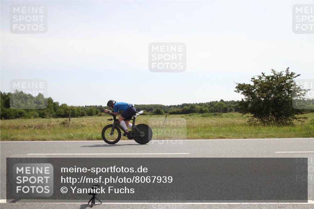 22.06.2025 - Viking Triathlon Yannick Fuchs http://msf.ph/oto/8067939 22.06.2025 11:58:27 Radfahren 45, 410, 414, 607 meine-sportfotos.de