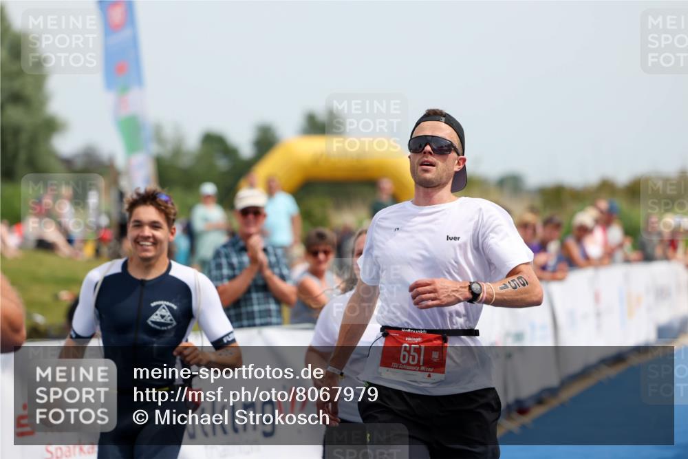 22.06.2025 - Viking Triathlon Michael Strokosch http://msf.ph/oto/8067979 22.06.2025 14:17:01 Ziel 651 meine-sportfotos.de