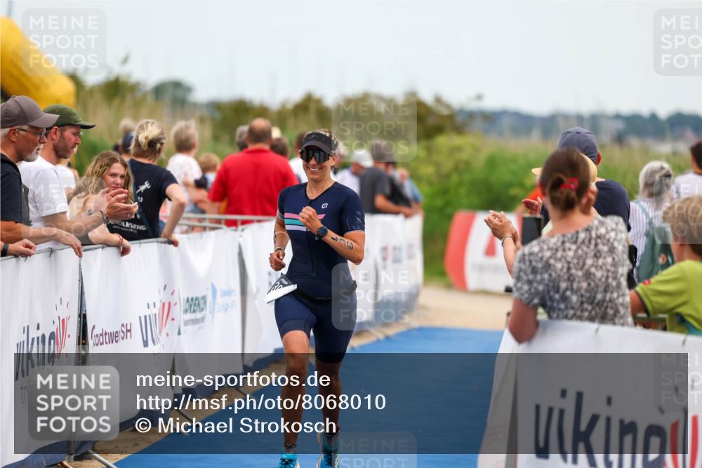 22.06.2025 - Viking Triathlon Michael Strokosch http://msf.ph/oto/8068010 22.06.2025 15:06:01 Ziel 301 meine-sportfotos.de
