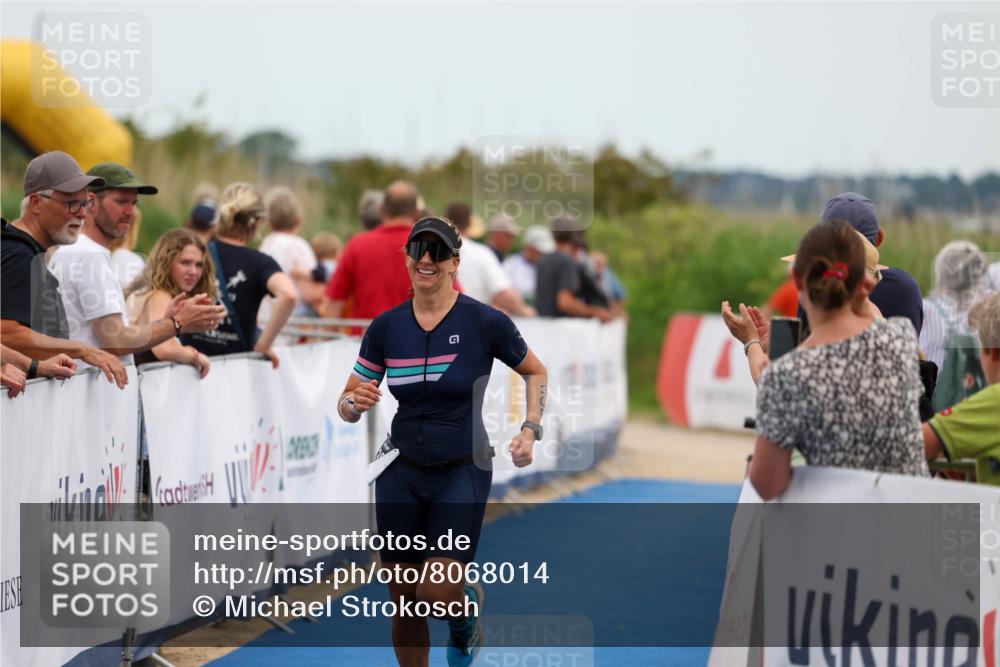 22.06.2025 - Viking Triathlon Michael Strokosch http://msf.ph/oto/8068014 22.06.2025 15:06:01 Ziel 301 meine-sportfotos.de