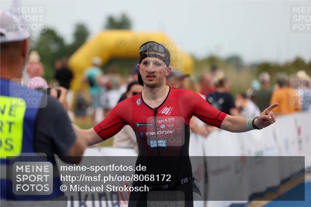 22.06.2025 - Viking Triathlon Michael Strokosch http://msf.ph/oto/8068172 22.06.2025 15:07:01 Ziel 429 meine-sportfotos.de
