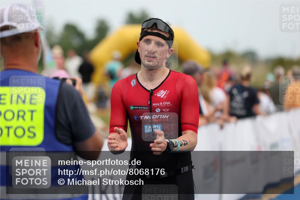22.06.2025 - Viking Triathlon Michael Strokosch http://msf.ph/oto/8068176 22.06.2025 15:07:02 Ziel 117, 429 meine-sportfotos.de