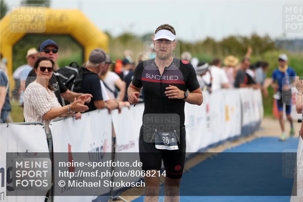 22.06.2025 - Viking Triathlon Michael Strokosch http://msf.ph/oto/8068214 22.06.2025 15:07:27 Ziel 80 meine-sportfotos.de