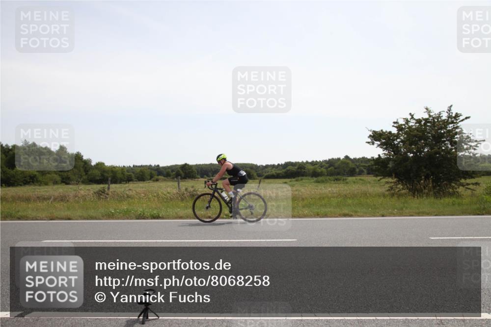 22.06.2025 - Viking Triathlon Yannick Fuchs http://msf.ph/oto/8068258 22.06.2025 12:01:40 Radfahren 16, 36, 146 meine-sportfotos.de