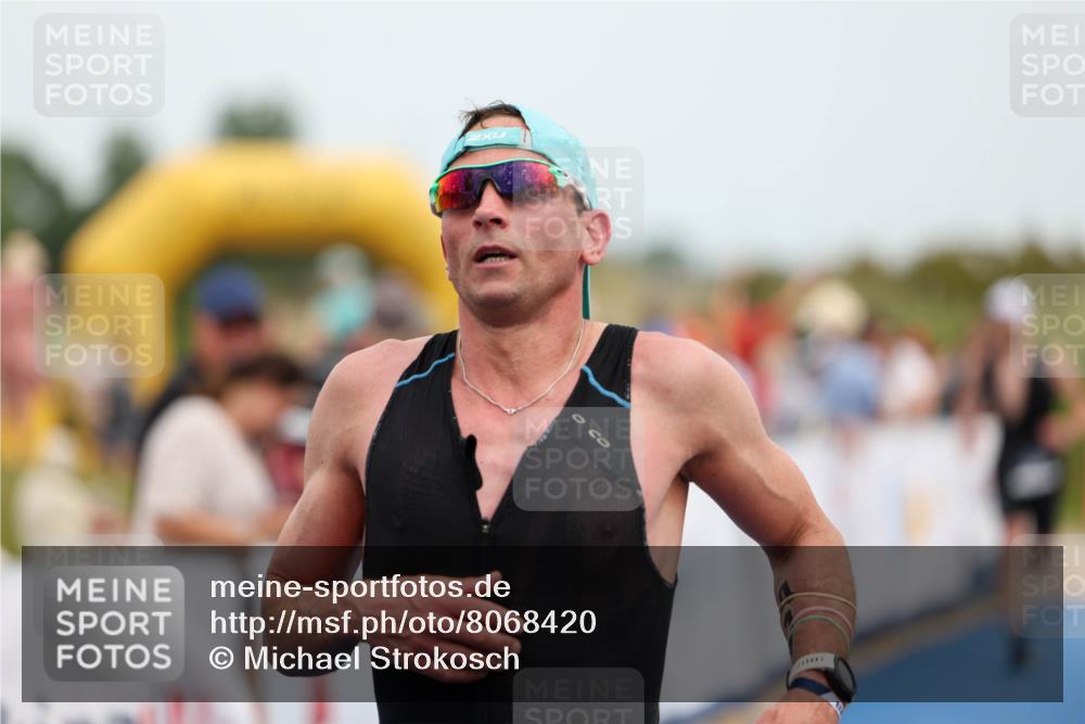 22.06.2025 - Viking Triathlon Michael Strokosch http://msf.ph/oto/8068420 22.06.2025 15:08:25 Ziel 265, 411 meine-sportfotos.de
