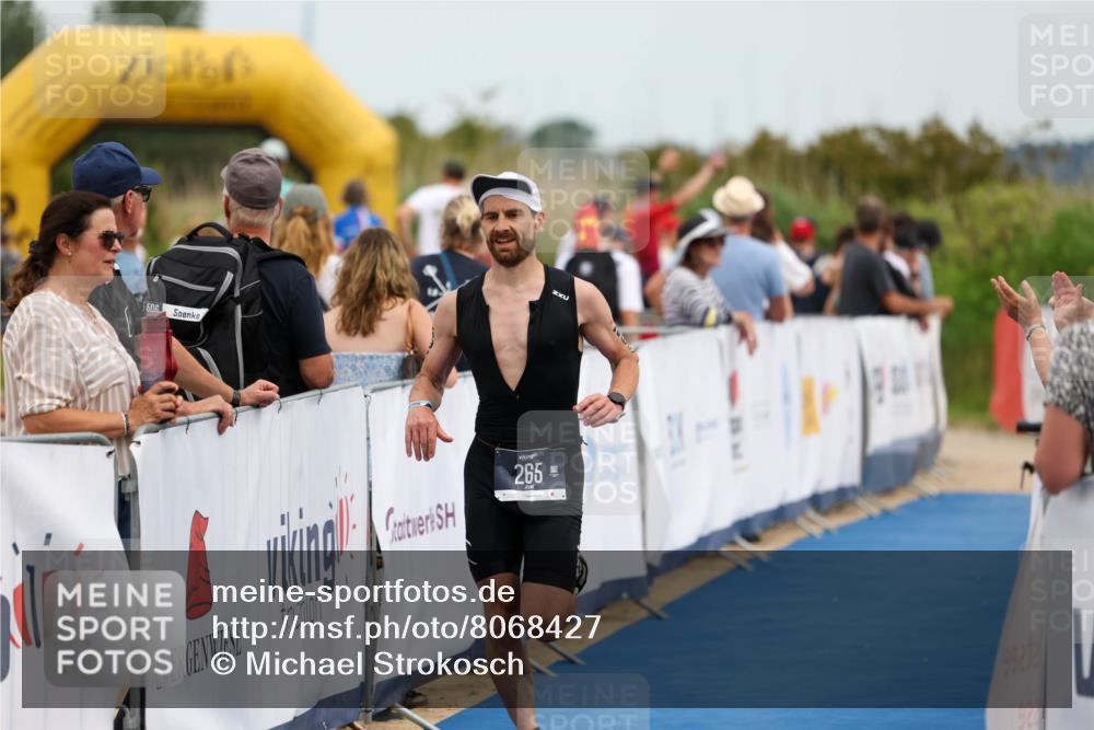 22.06.2025 - Viking Triathlon Michael Strokosch http://msf.ph/oto/8068427 22.06.2025 15:08:28 Ziel 265, 411 meine-sportfotos.de