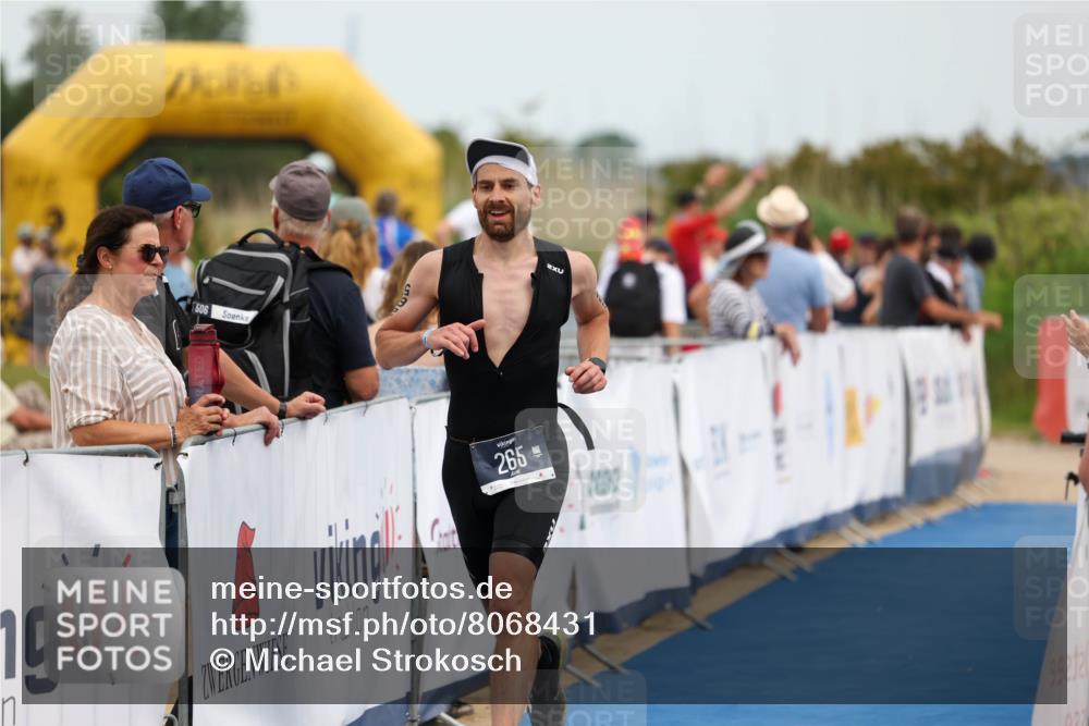 22.06.2025 - Viking Triathlon Michael Strokosch http://msf.ph/oto/8068431 22.06.2025 15:08:28 Ziel 265, 411 meine-sportfotos.de