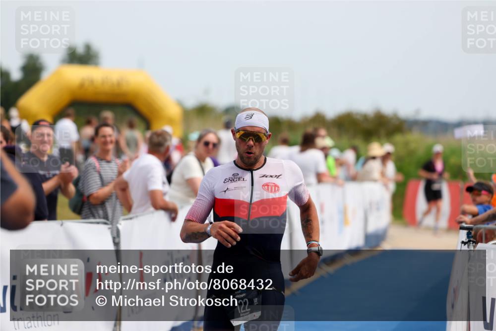 22.06.2025 - Viking Triathlon Michael Strokosch http://msf.ph/oto/8068432 22.06.2025 14:26:24 Ziel 122 meine-sportfotos.de
