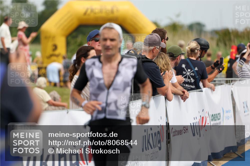 22.06.2025 - Viking Triathlon Michael Strokosch http://msf.ph/oto/8068544 22.06.2025 15:09:11 Ziel 17 meine-sportfotos.de