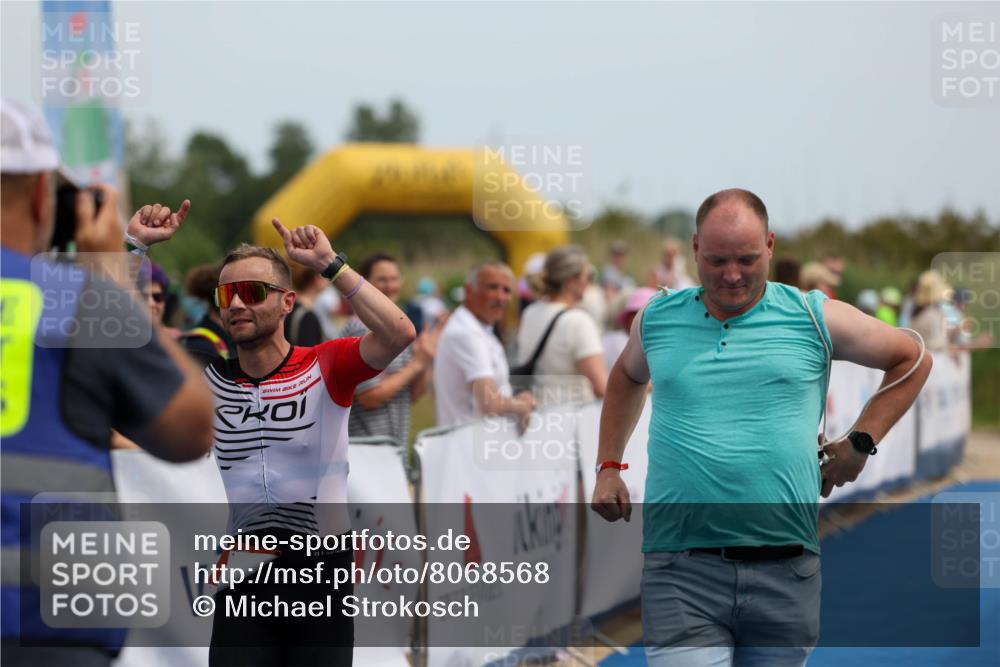 22.06.2025 - Viking Triathlon Michael Strokosch http://msf.ph/oto/8068568 22.06.2025 14:27:25 Ziel 652 meine-sportfotos.de
