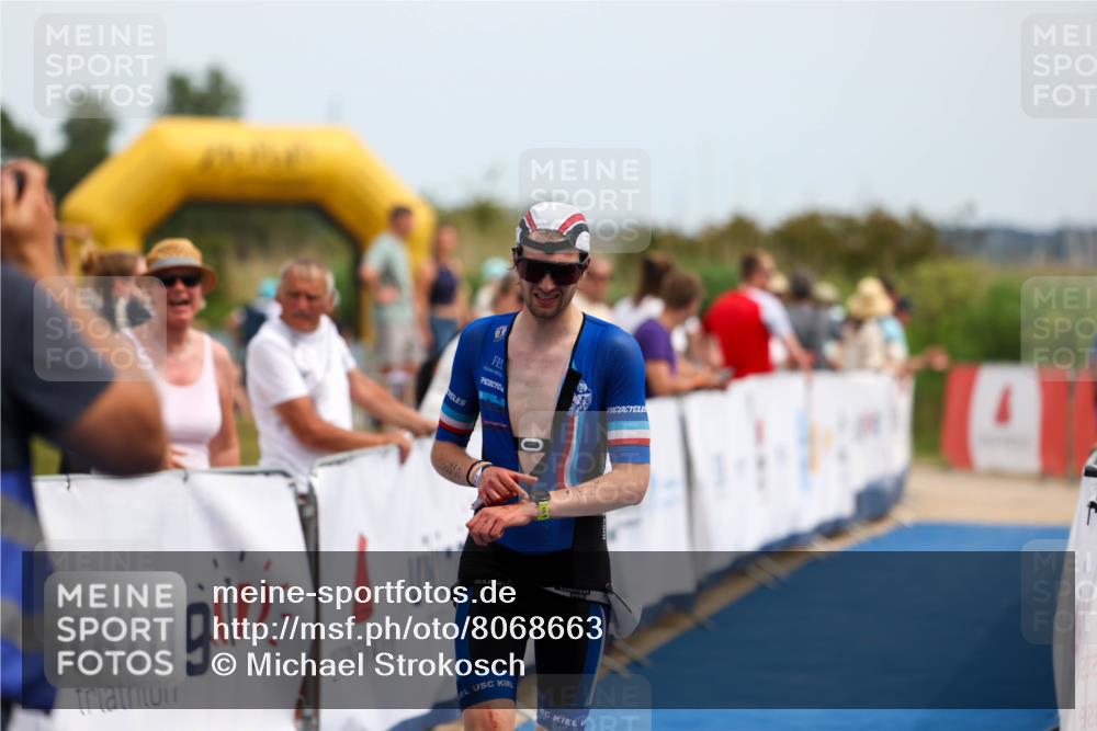 22.06.2025 - Viking Triathlon Michael Strokosch http://msf.ph/oto/8068663 22.06.2025 14:29:30 Ziel 286 meine-sportfotos.de