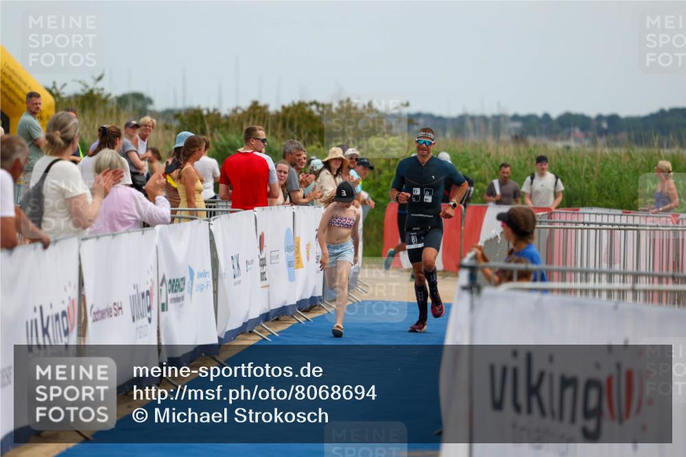 22.06.2025 - Viking Triathlon Michael Strokosch http://msf.ph/oto/8068694 22.06.2025 14:30:33 Ziel 81 meine-sportfotos.de