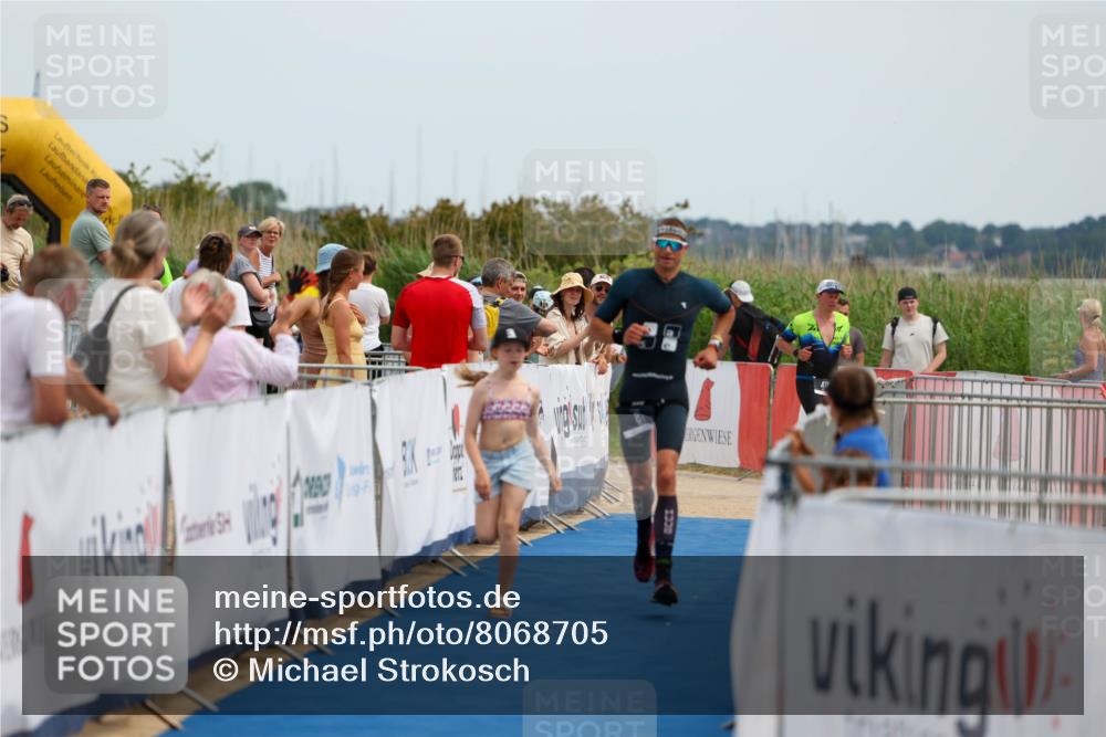 22.06.2025 - Viking Triathlon Michael Strokosch http://msf.ph/oto/8068705 22.06.2025 14:30:34 Ziel 81 meine-sportfotos.de