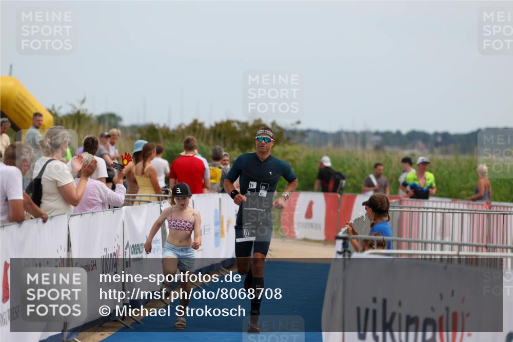 22.06.2025 - Viking Triathlon Michael Strokosch http://msf.ph/oto/8068708 22.06.2025 14:30:35 Ziel 81 meine-sportfotos.de