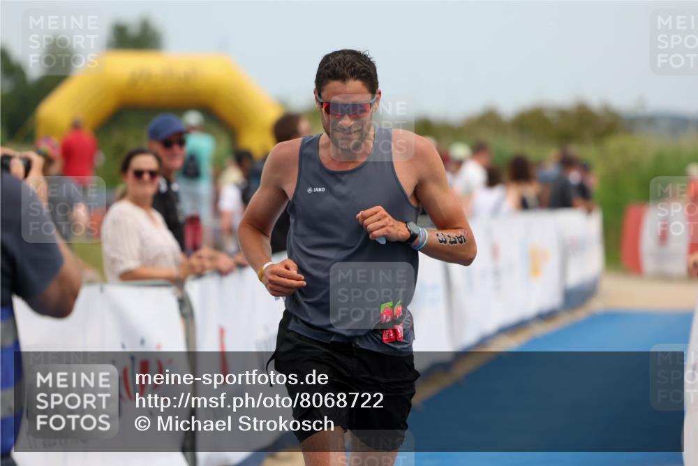 22.06.2025 - Viking Triathlon Michael Strokosch http://msf.ph/oto/8068722 22.06.2025 15:12:30 Ziel 643 meine-sportfotos.de