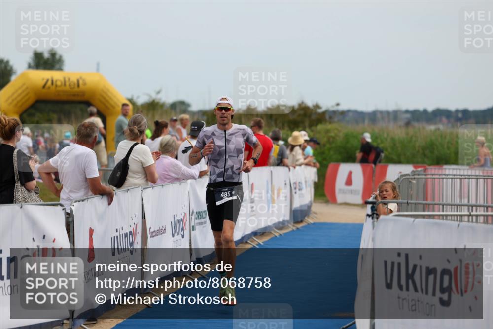 22.06.2025 - Viking Triathlon Michael Strokosch http://msf.ph/oto/8068758 22.06.2025 14:30:58 Ziel 485 meine-sportfotos.de