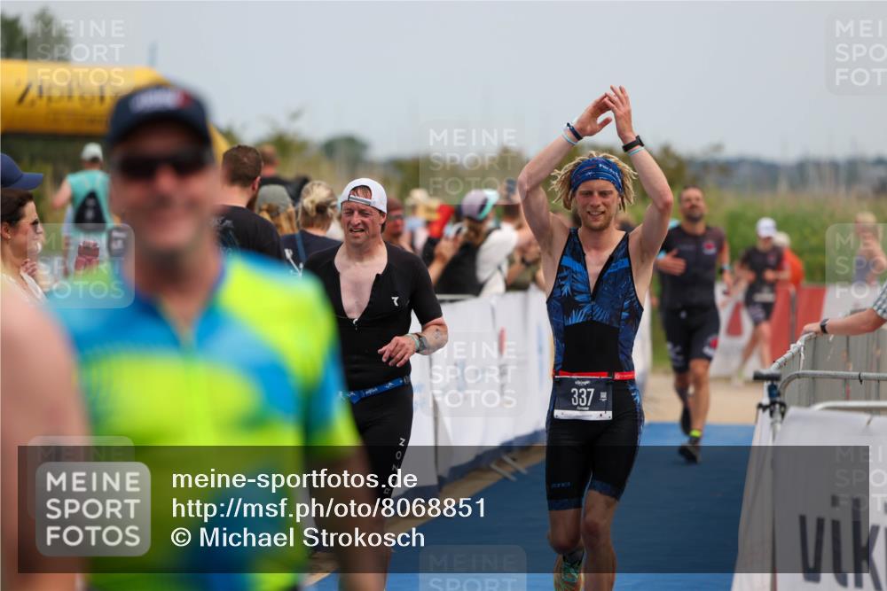 22.06.2025 - Viking Triathlon Michael Strokosch http://msf.ph/oto/8068851 22.06.2025 15:13:13 Ziel 98, 337, 395, 415, 623 meine-sportfotos.de
