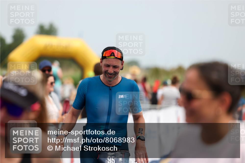22.06.2025 - Viking Triathlon Michael Strokosch http://msf.ph/oto/8068983 22.06.2025 15:13:48 Ziel 95, 602 meine-sportfotos.de