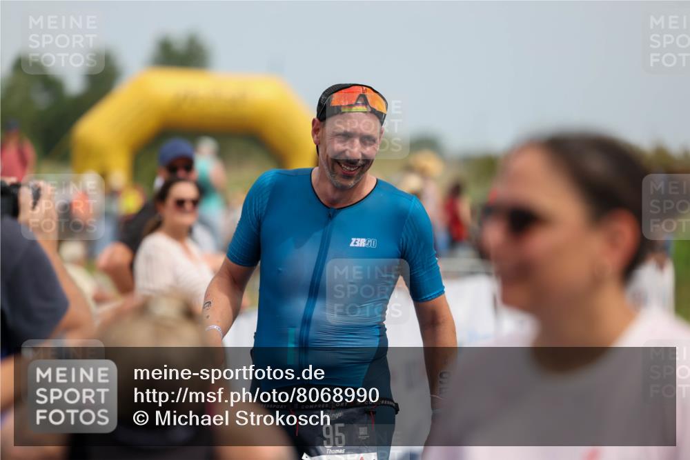 22.06.2025 - Viking Triathlon Michael Strokosch http://msf.ph/oto/8068990 22.06.2025 15:13:49 Ziel 95, 602 meine-sportfotos.de