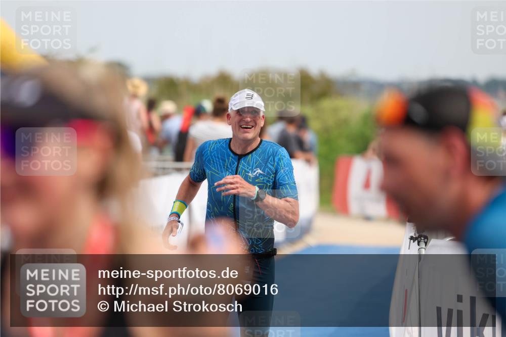 22.06.2025 - Viking Triathlon Michael Strokosch http://msf.ph/oto/8069016 22.06.2025 15:13:56 Ziel 226 meine-sportfotos.de