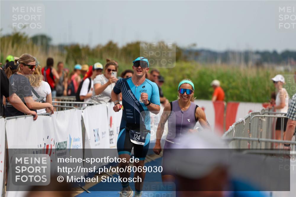 22.06.2025 - Viking Triathlon Michael Strokosch http://msf.ph/oto/8069030 22.06.2025 15:14:18 Ziel 58, 124 meine-sportfotos.de