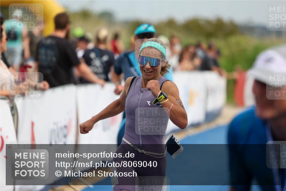 22.06.2025 - Viking Triathlon Michael Strokosch http://msf.ph/oto/8069040 22.06.2025 15:14:20 Ziel 58, 124 meine-sportfotos.de