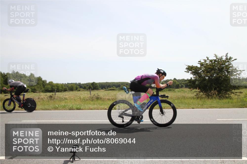 22.06.2025 - Viking Triathlon Yannick Fuchs http://msf.ph/oto/8069044 22.06.2025 12:06:28 Radfahren 76, 161, 215, 289, 367, 372 meine-sportfotos.de