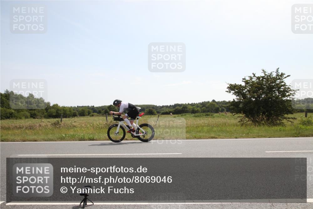 22.06.2025 - Viking Triathlon Yannick Fuchs http://msf.ph/oto/8069046 22.06.2025 11:32:05 Radfahren 13, 173, 191, 444, 458 meine-sportfotos.de