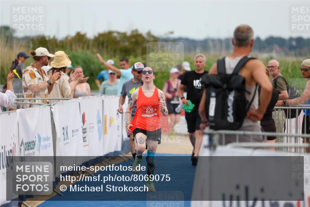 22.06.2025 - Viking Triathlon Michael Strokosch http://msf.ph/oto/8069075 22.06.2025 14:36:00 Ziel 620 meine-sportfotos.de